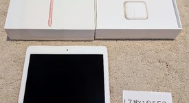 Good
													Apple iPad Pro 9.7" - Wi-Fi, Rose Gold, 32 GB, A1673, photo 3 of 3