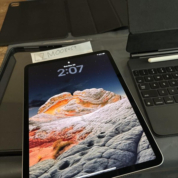 Apple iPad Pro 11 inch 4th Gen 2022 - Wi-Fi, 128 GB, Gray