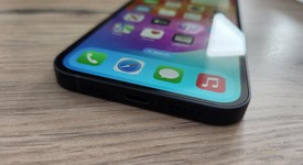 Mint
													Apple iPhone 12 - Unlocked, Black, 64 GB, A2172, photo 4 of 12