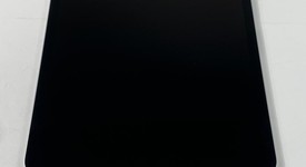 Good
													Apple iPad Pro 11" 2018 - Unlocked, Silver, 1 TB, A2013, photo 2 of 7
