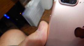 Good
													Apple iPhone 7 Plus - Verizon, Rose Gold, 256 GB, A1661, photo 3 of 8