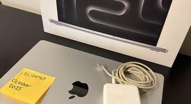 Good
													MacBook Pro Late 2023 (M3) - 14" - Apple M3 Pro 11-core, Silver, 512 GB, 18 GB, 14-core GPU, photo 1 of 4