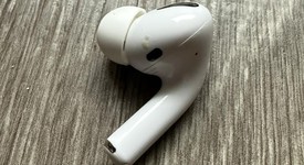 Used
													Apple AirPods Pro - Wireless Case, photo 5 of 8