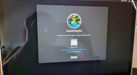 Good
													MacBook Pro 2013 (Retina) - 15" - Silver, 256 GB, 8 GB, photo 1 of 15