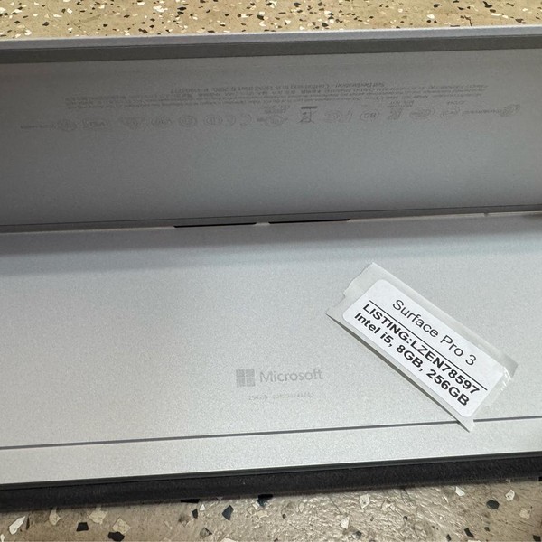 Microsoft Surface Pro 3 - Wi-Fi, 256 GB, Silver