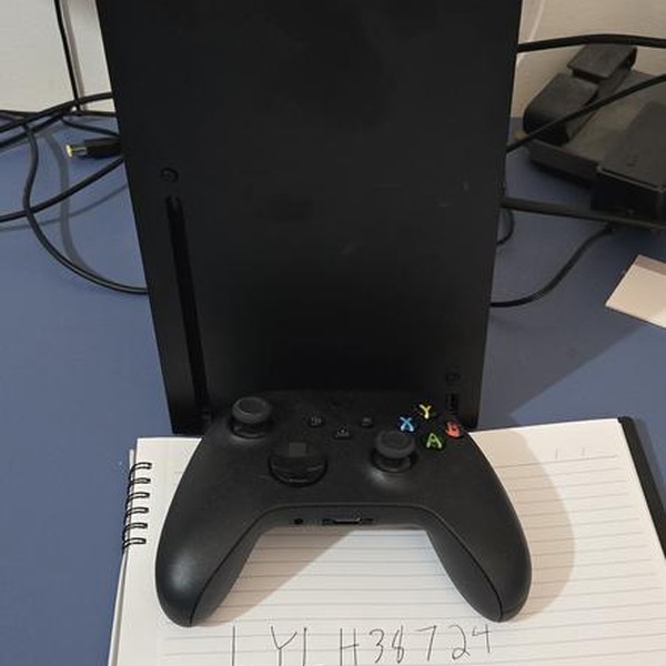 Xbox Series X (2020) - 1 TB, Black, standard