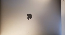 Mint
													MacBook Pro 2017 (With Touch Bar) - 15" - I7, Gray, 512 GB, 16 GB, photo 3 of 7