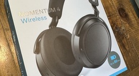 Used
													Sennheiser Momentum 4 - Black, photo 4 of 14