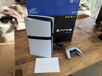 PlayStation 5 Pro (2024)