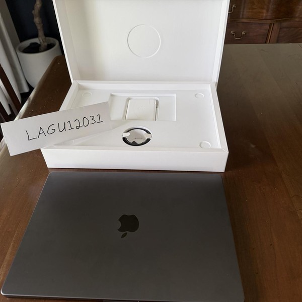 MacBook Pro 2024 - 16 inch - 512 GB, Space Black, 24 GB, Apple M4 Pro 14-core