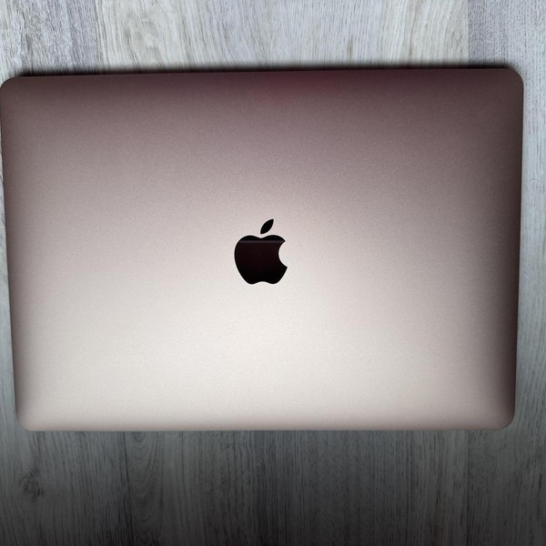 MacBook Air 2020 - 13 inch - 256 GB, Gold, 8 GB, Apple M1