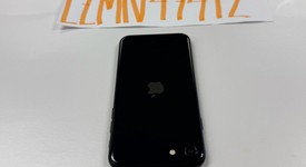 Mint
													Apple iPhone SE 3rd Gen 2022 - Unlocked, Midnight, 64 GB, A2595, photo 3 of 7