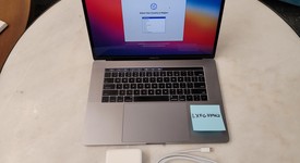 Good
													MacBook Pro 2017 (With Touch Bar) - 15" - I7, Gray, 512 GB, 16 GB, photo 1 of 5