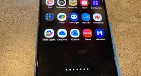 Good
													Samsung Galaxy S22 - AT&T, Black, 128 GB, 8 GB, SM-S901U, photo 2 of 7