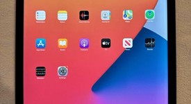 Fair
													Apple iPad Pro 12.9" 1st Gen 2015 - AT&T, Gray, 128 GB, A1652, 1st Gen 2015, photo 2 of 5