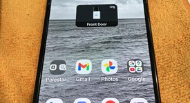 Mint
													Motorola Razr (2024) - Unlocked, Orange, 256 GB, 8 GB, photo 4 of 11