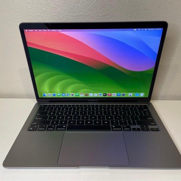 MacBook Air 2020 - 13 inch - 256 GB, Gray, 8 GB, Apple M1