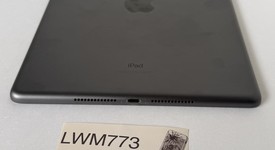 Good
													Apple iPad 9th Gen - Unlocked, Gray, 64 GB, A2603, photo 5 of 8