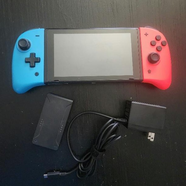 Nintendo Switch - 32 GB, Red & Blue