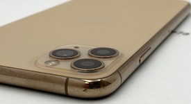 Fair
													Apple iPhone 11 Pro Max - Unlocked, Gold, 64 GB, A2161, photo 4 of 8