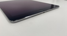 Good
													Apple iPad Air 2 - Unlocked, Gray, 32 GB, photo 2 of 5