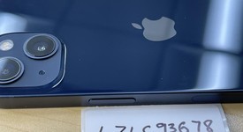 Mint
													Apple iPhone 13 - Visible, Midnight, 128 GB, A2482, photo 4 of 9