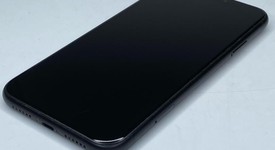Good
													Apple iPhone Xr - Verizon, Black, 64 GB, A1984, photo 2 of 6