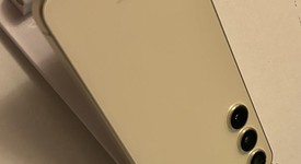 Good
													Samsung Galaxy S24 - Unlocked, Yellow, 128 GB, 8 GB, SM-S921U1, photo 5 of 6