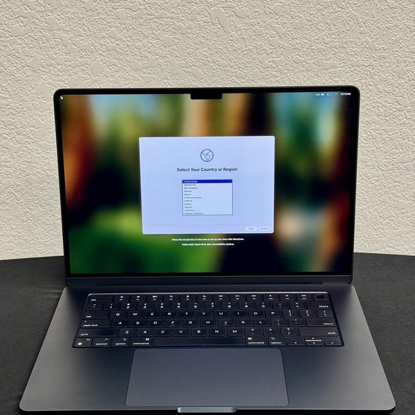 MacBook Air 2023 (M2) - 15 inch - 512 GB, Midnight, 8 GB, Apple M2