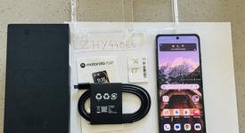 Mint
													Motorola Razr 2025 - Unlocked, Blue, 256 GB, 8 GB, photo 2 of 7