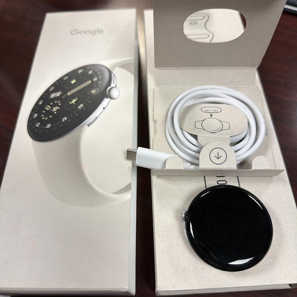 Google Pixel Watch 4 - Unlocked, Silver, 45mm, LTE