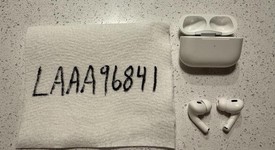 Used
													Apple AirPods Pro 2 - USB-C, photo 2 of 9