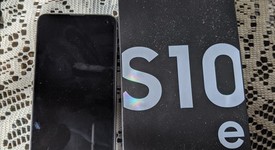 Good
													Samsung Galaxy S10e - Unlocked, White, 128 GB, 6 GB, SM-G970U1, photo 4 of 21