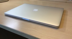 Good
													MacBook Pro 2015 (Retina) - 15" - Silver, 256 GB, 16 GB, photo 2 of 14