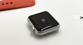 Good
													Apple Watch 1st Gen 38mm - Silver, 8 GB, A1553, Sport, photo 4 of 5