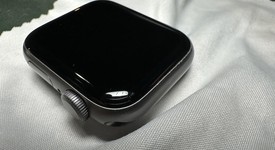 Good
													Apple Watch Series 4 40mm - Gray, A1977 - GPS, Aluminum, photo 2 of 13