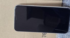 Mint
													Apple iPhone 11 - Unlocked, White, 128 GB, A2111, photo 3 of 9