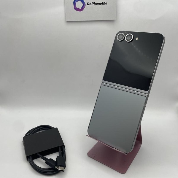 Samsung Galaxy Z Flip6 - Unlocked, 256 GB, Silver, 12 GB, SM-F741U1