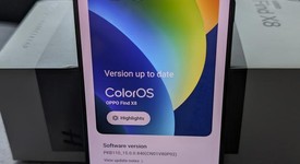 Mint
													Oppo Find X8 - Unlocked Non-US, Space Black, 256 GB, 12 GB, photo 4 of 9