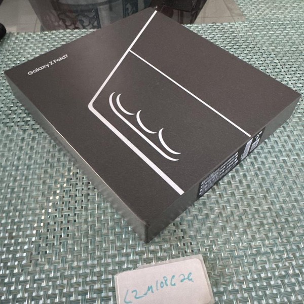 Samsung Galaxy Z Fold7 - Unlocked, 256 GB, Jetblack, 12 GB, SM-F966U1