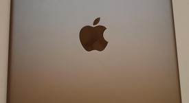 Good
													Apple iPad 5th Gen - Unlocked, Gray, 32 GB, A1823, photo 3 of 4