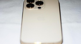 Good
													Apple iPhone 14 Pro - Unlocked, Gold, 128 GB, A2650, photo 6 of 6