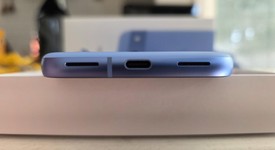 Mint
													Google Pixel 8a - Unlocked, Bay, 128 GB, 8 GB, GKV4X, Sub-6 5G, photo 3 of 10