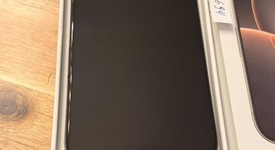 Mint
													Apple iPhone 16 Pro - Unlocked, Black, 128 GB, A3083, photo 4 of 11