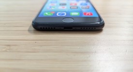 Good
													Apple iPhone SE 3rd Gen 2022 - Unlocked, Midnight, 64 GB, A2595, photo 3 of 13