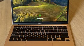Good
													MacBook Air 2020 - 13" - I3, Gold, 256 GB, 8 GB, photo 4 of 8