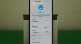 Good
													Samsung Galaxy Z Flip7 - AT&T, Jet Black, 256 GB, 12 GB, SM-F766U, photo 4 of 11