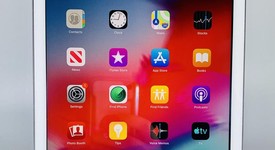 Mint
													Apple iPad Air - Wi-Fi, Silver, 16 GB, photo 1 of 12