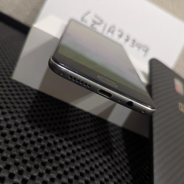 OnePlus 3 - Unlocked, 64 GB, Black