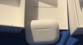 Used
													Apple AirPods Pro 2 - Lightning, photo 3 of 13